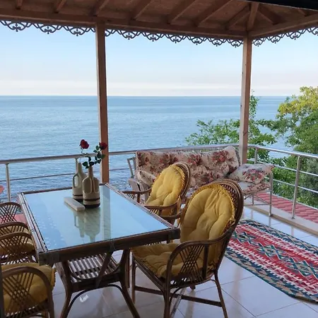 Villa Laila Trabzon Exterior photo